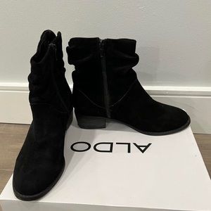 ALDO ANKLE BOOTS - Perfect fall suede boots